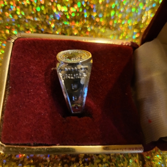 Vintage Coin Ring - Picture 5 of 8